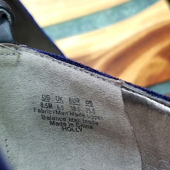 Libby Edelman Holly Blue Velvet Rhinestone Butterfly Heels | Size 8.5 M - Picture 4 of 5